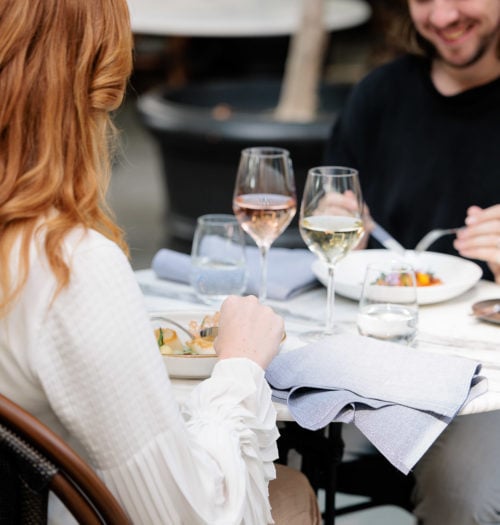 Couple having dinner at Coperto Restobar in Zwolle